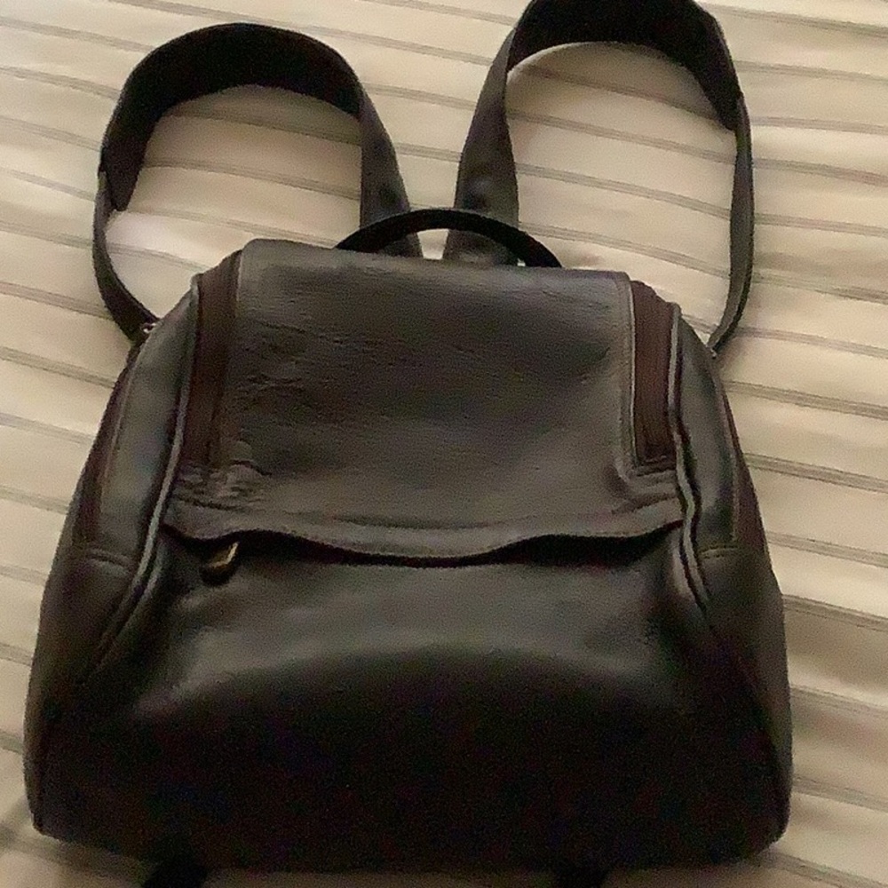 Vintage Le Donne Black Leather Backpack - Preowned Women's Travel Carry On Bag